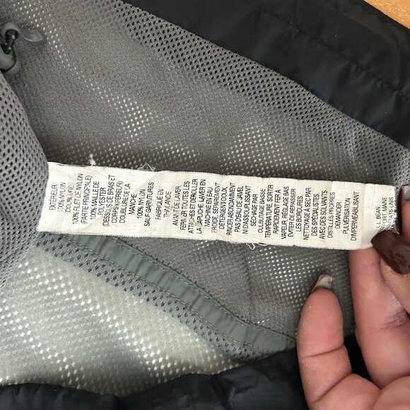 L.L.Bean Gore-Tex Jacket Mens XL Black Hooded Waterproof Rain Shell Windproof - Picture 10 of 12